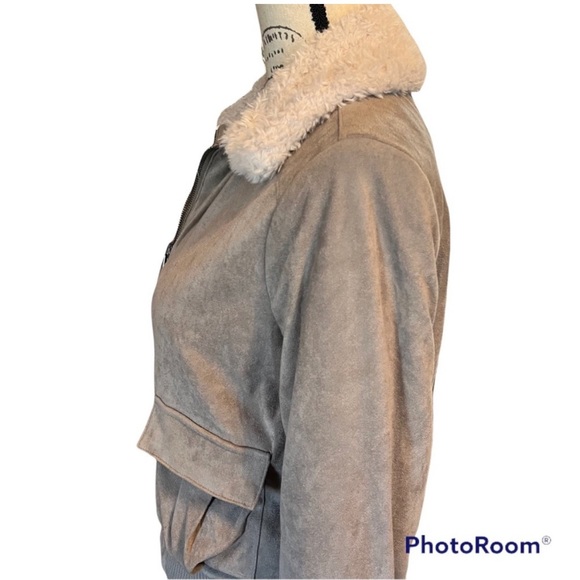 Cupcakes & Cashmere Reversible Bomber Aviator Jacket Size Small - Picture 15 of 16